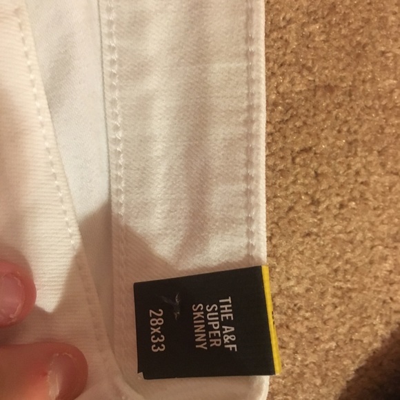 Abercrombie & Fitch jeans - Picture 2 of 5